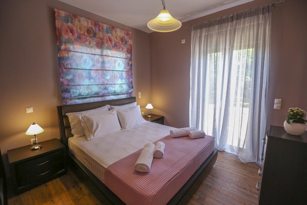Ameadros Resort Mantzavinata Экстерьер фото